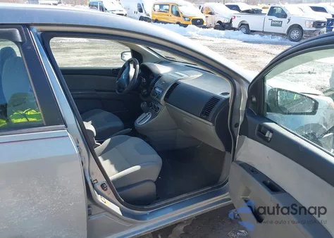 2009 Nissan Sentra 2.0 from USA, damaged, VIN 3N1AB61E79L610430